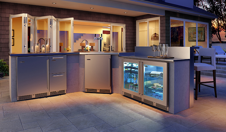 Outdoor kitchen refrigerator trends